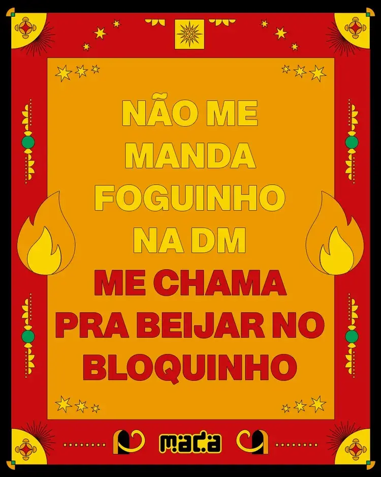 Banner colorido promovendo o Carnaval 2026, com frases chamativas: 'Não me manda foguinho na DM, me chama pra beijar no Bloquinho'.